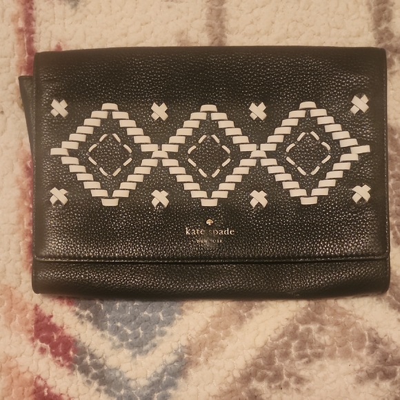 kate spade Handbags - Kate Spade Flynn Street Valencia Crossbody Clutch